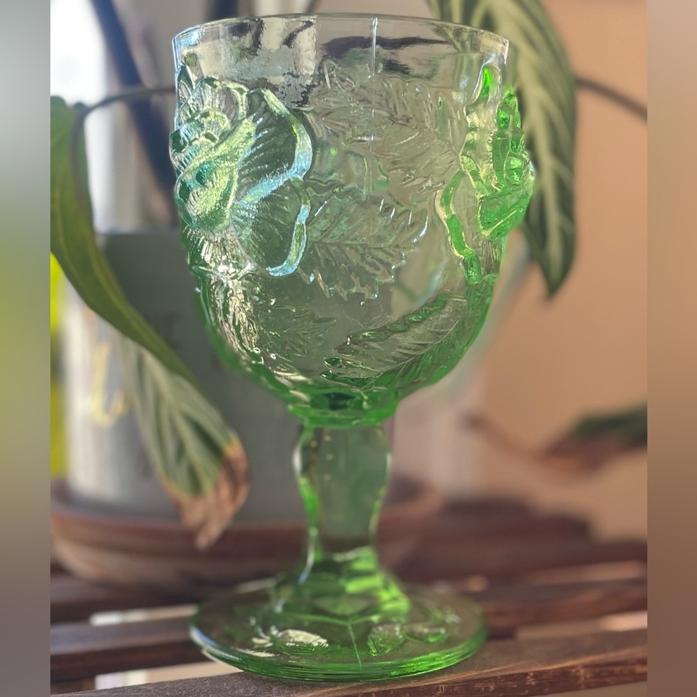 Vintage Fenton Madonna Inn goblet light green (large) 💚
